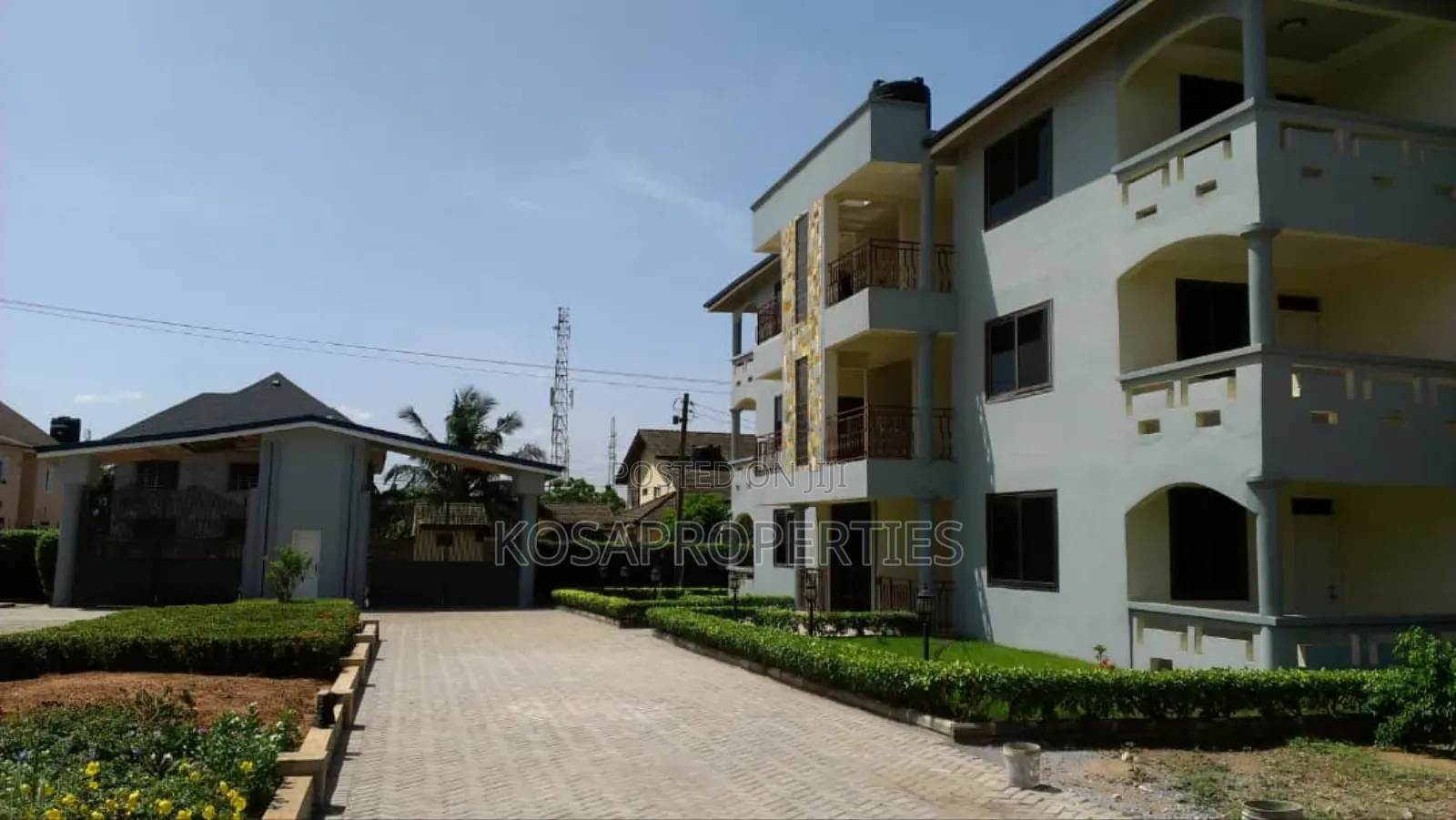 3bdrm Apartment in Adjiringanor 69, Adjiriganor for sale