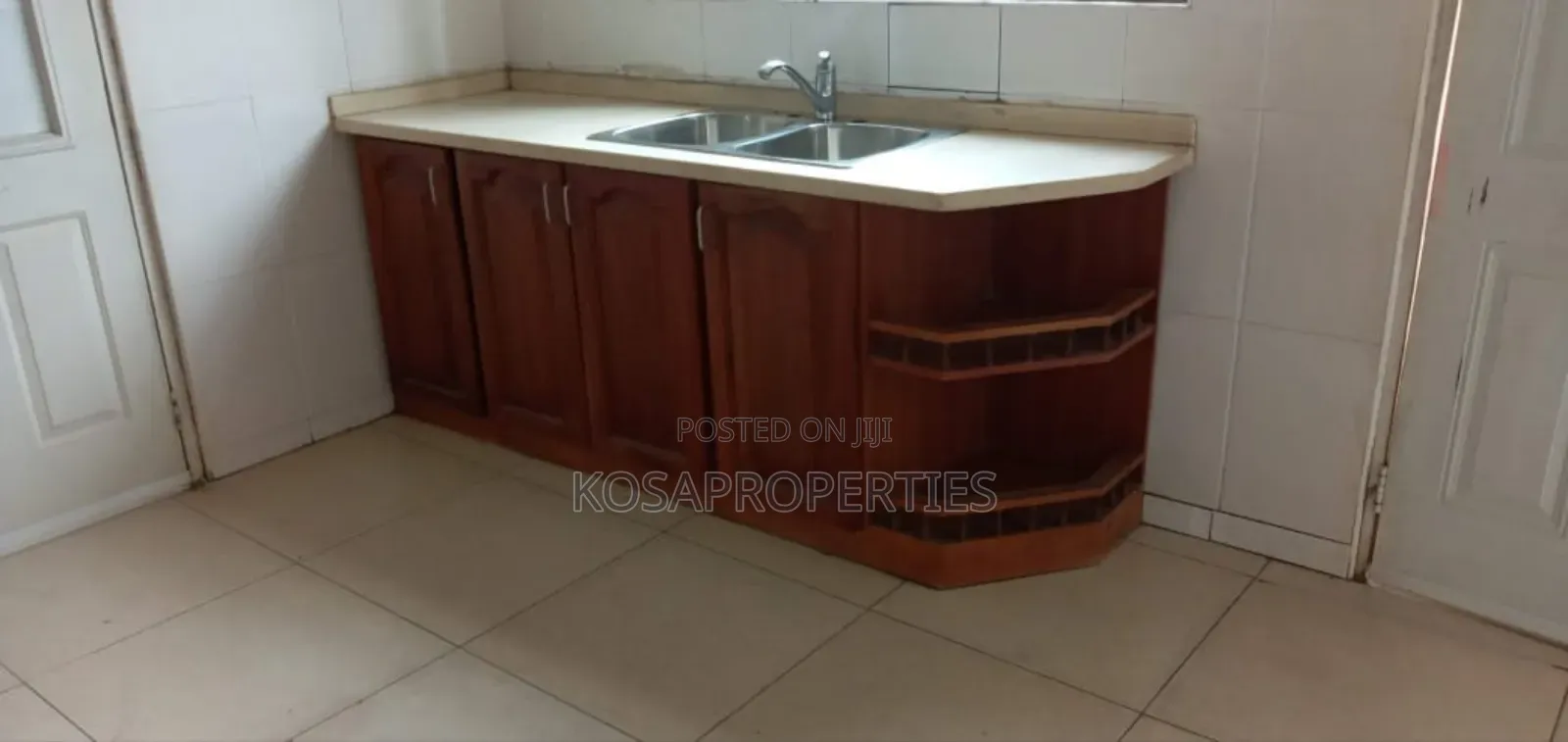 3bdrm Apartment in Adjiringanor 69, Adjiriganor for sale