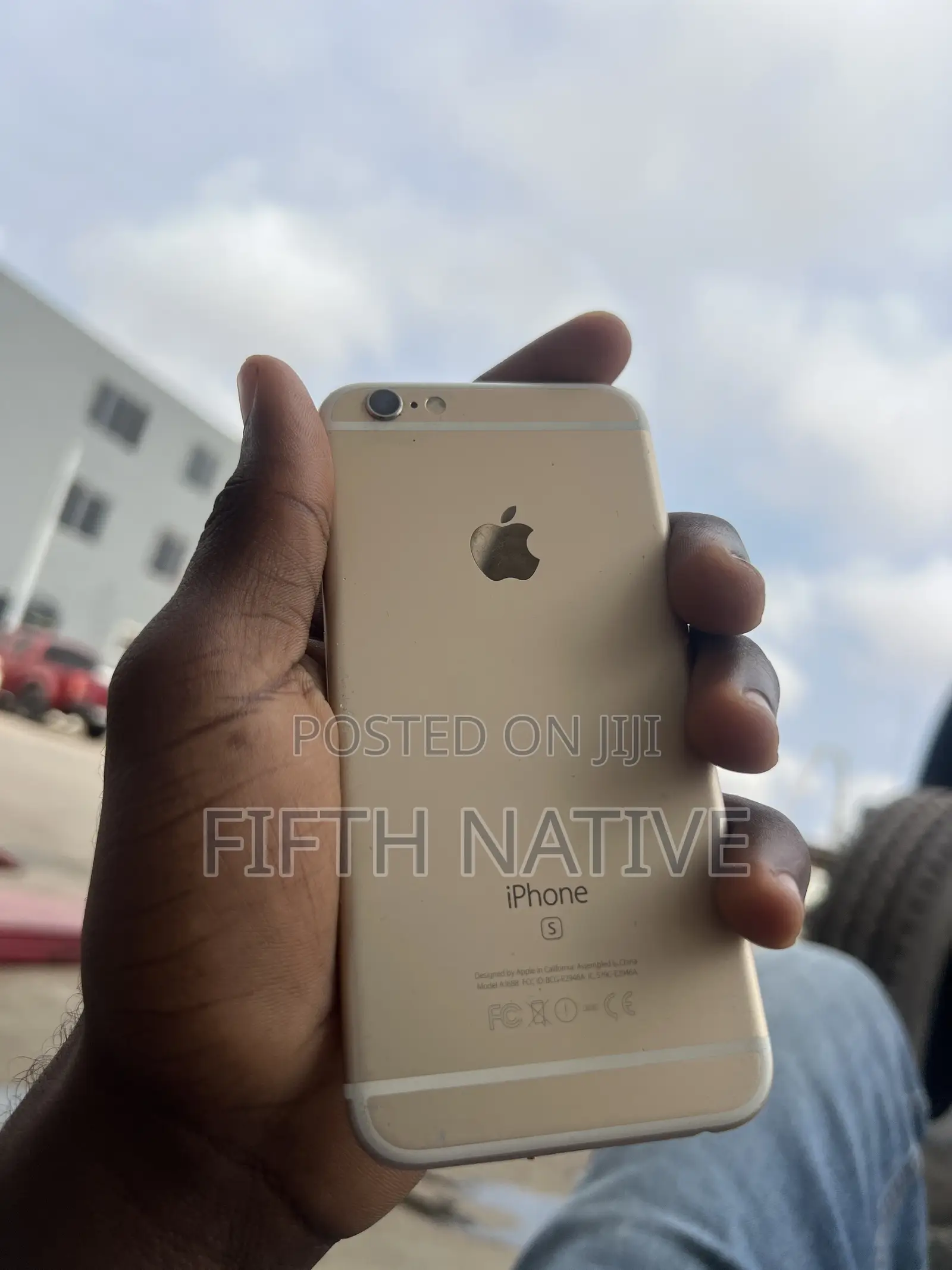 Apple iPhone 6s 64 GB White