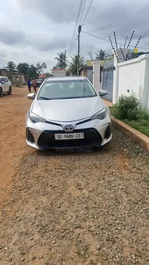 Toyota Corolla 2015 Gray