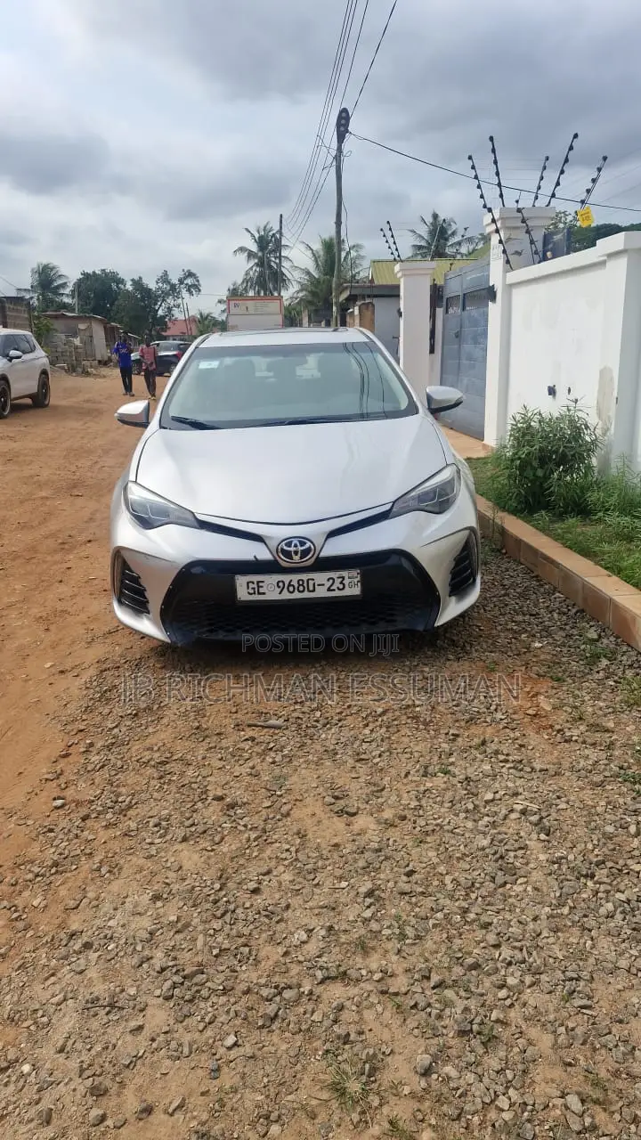 Toyota Corolla 2015 Gray