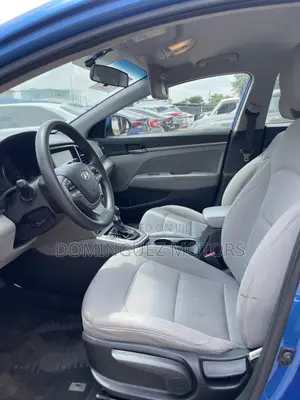 Hyundai Elantra 2017 Blue
