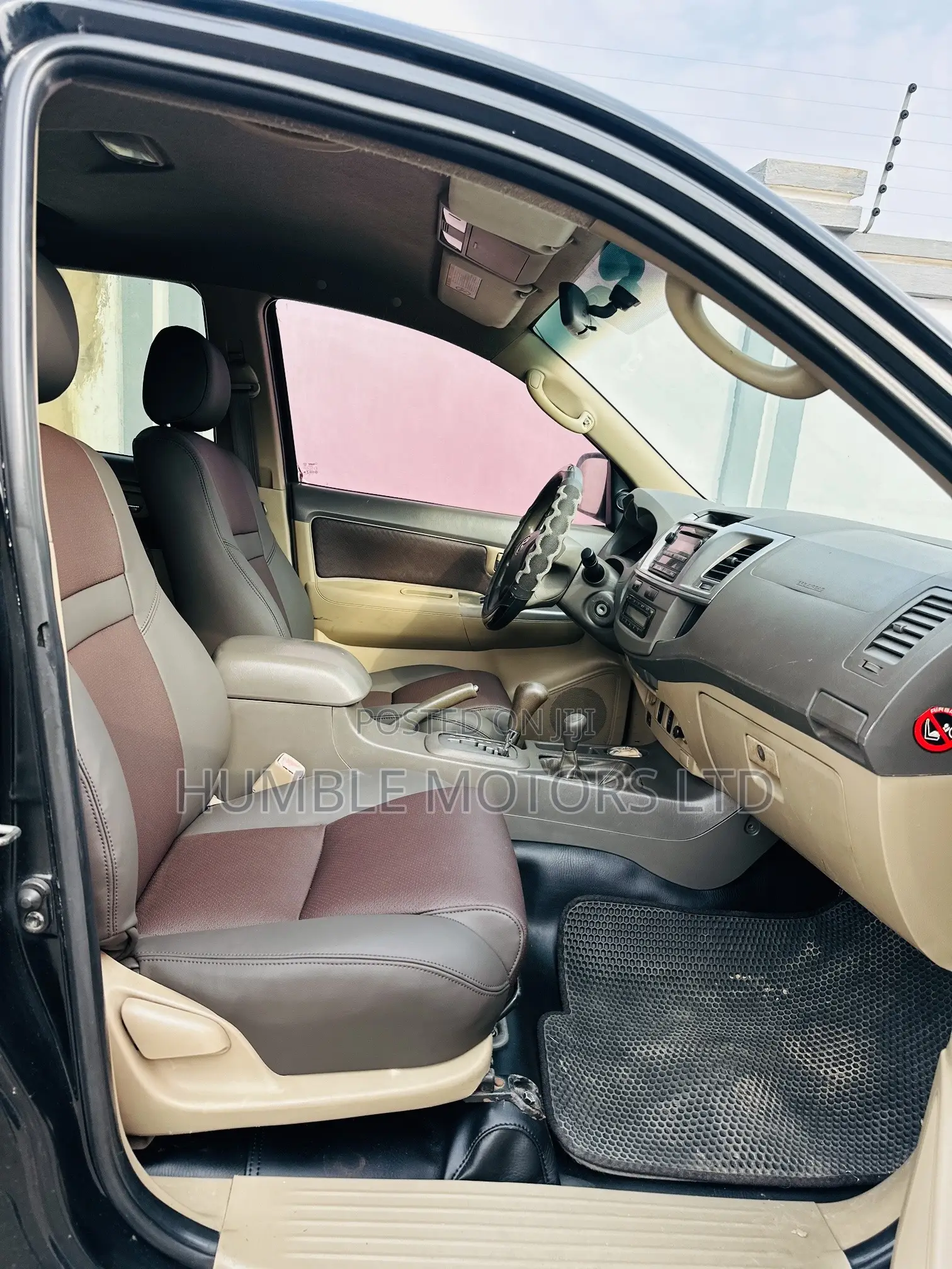Toyota Fortuner 2012 Black