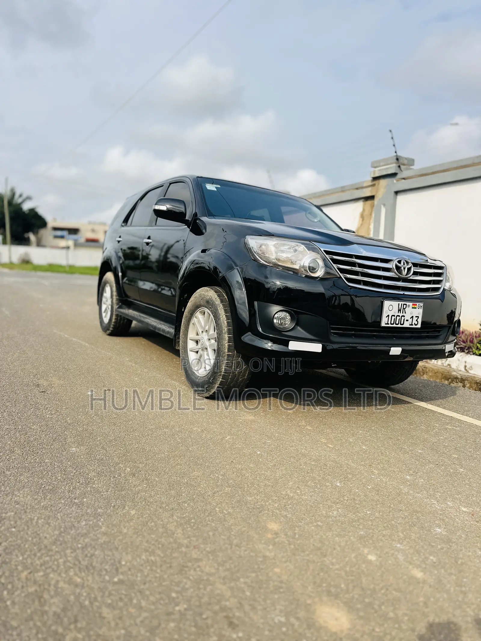 Toyota Fortuner 2012 Black