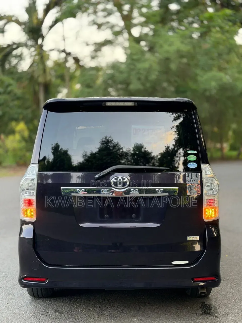 Toyota Voxy X 2WD 8-Seater 2014 Black