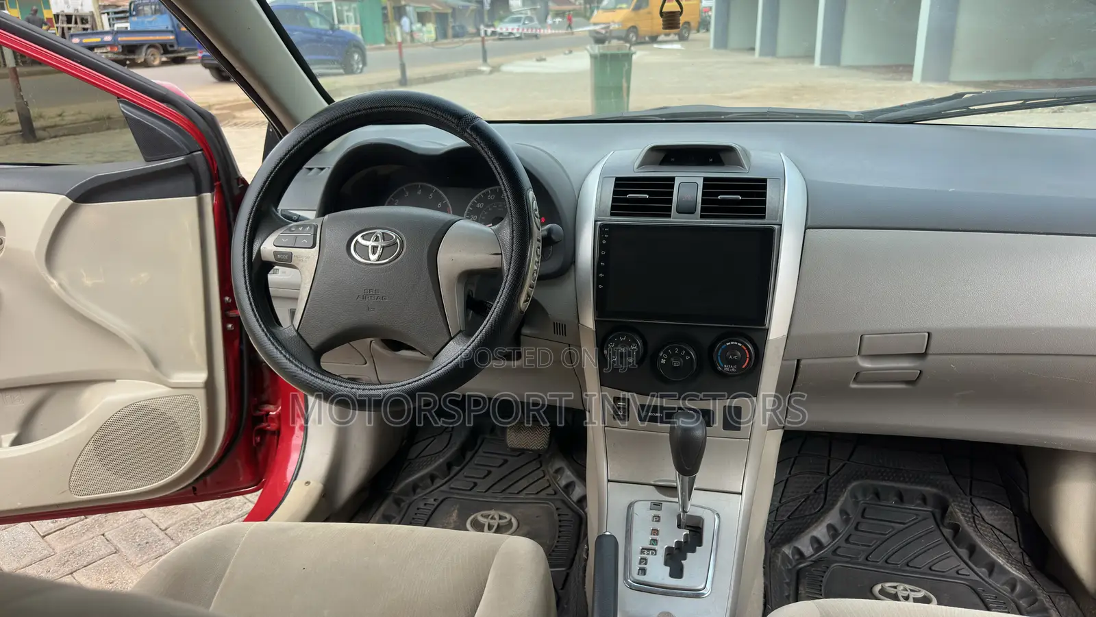Toyota Corolla LE 4dr Sedan (1.8L 4cyl 4A) 2013 Red