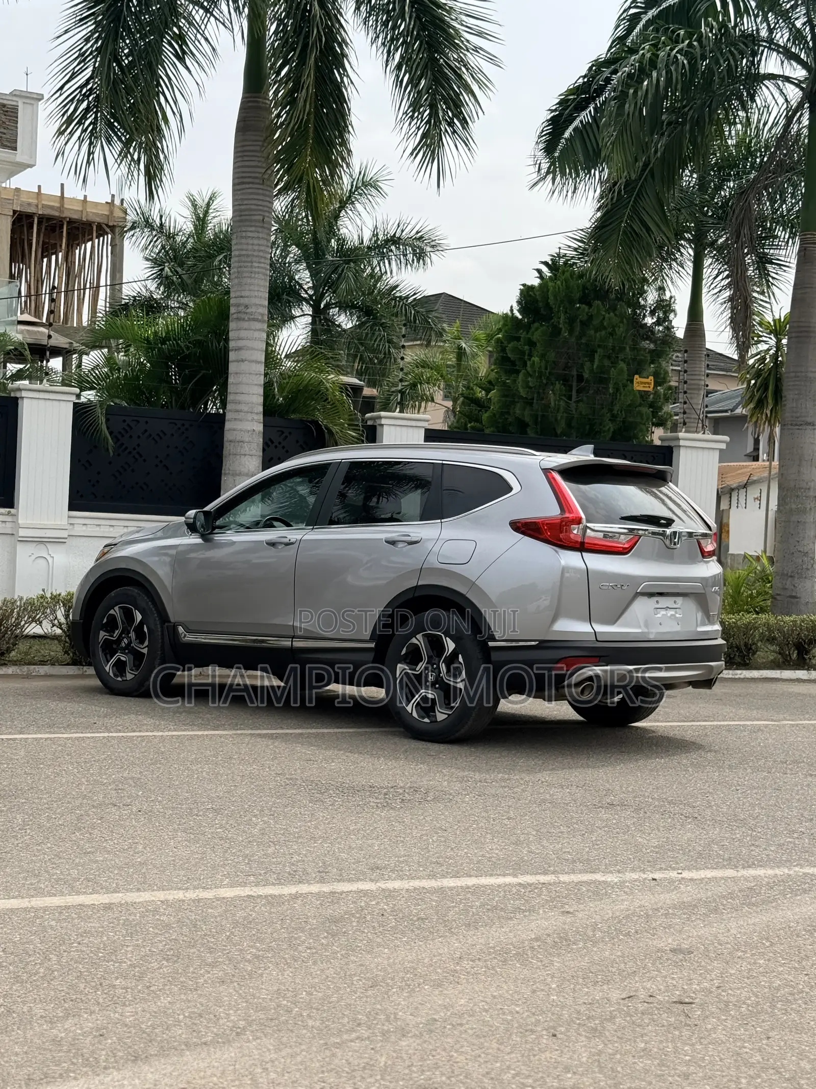 Honda CR-V Touring AWD 2018 Silver