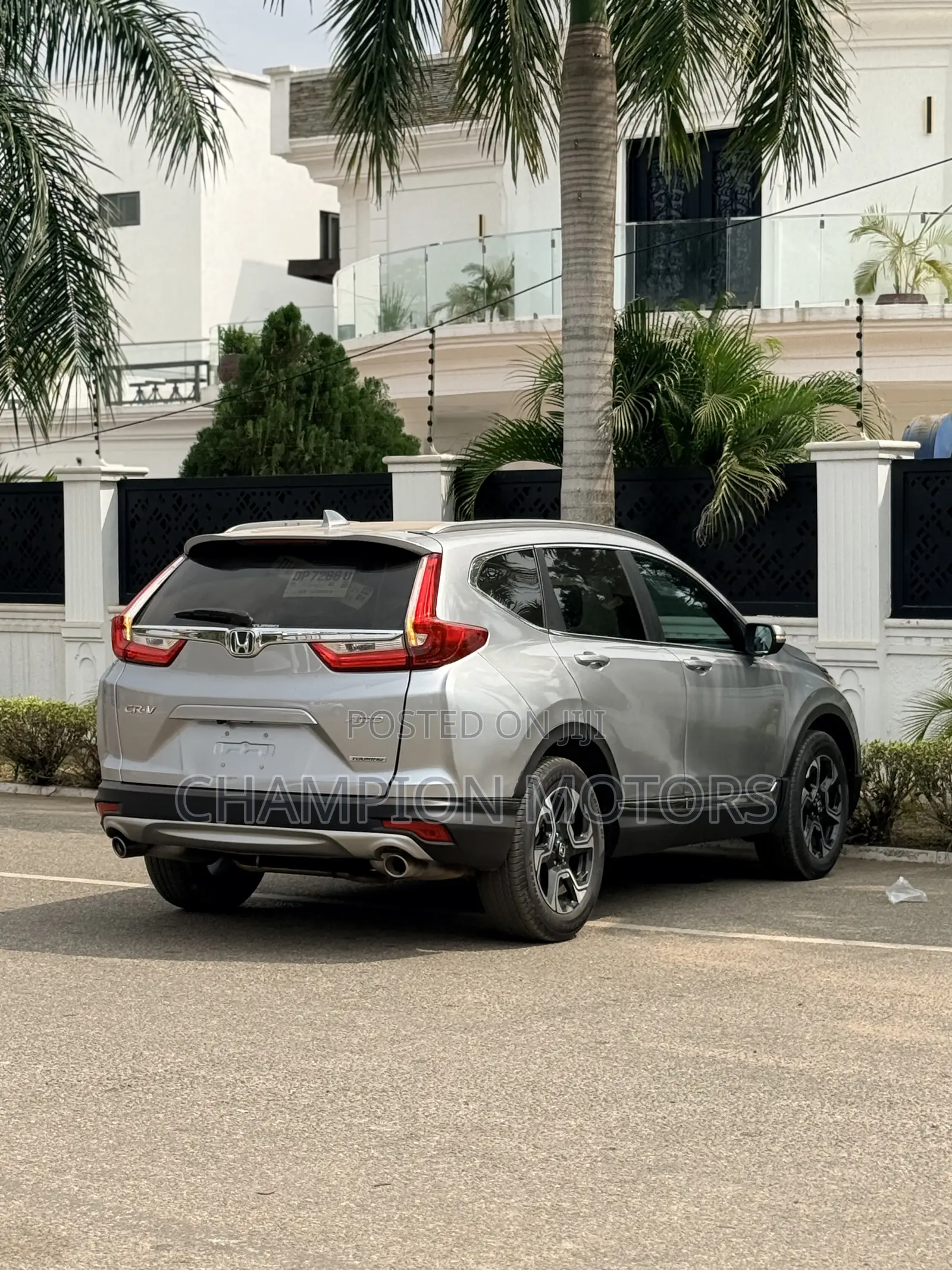 Honda CR-V Touring AWD 2018 Silver