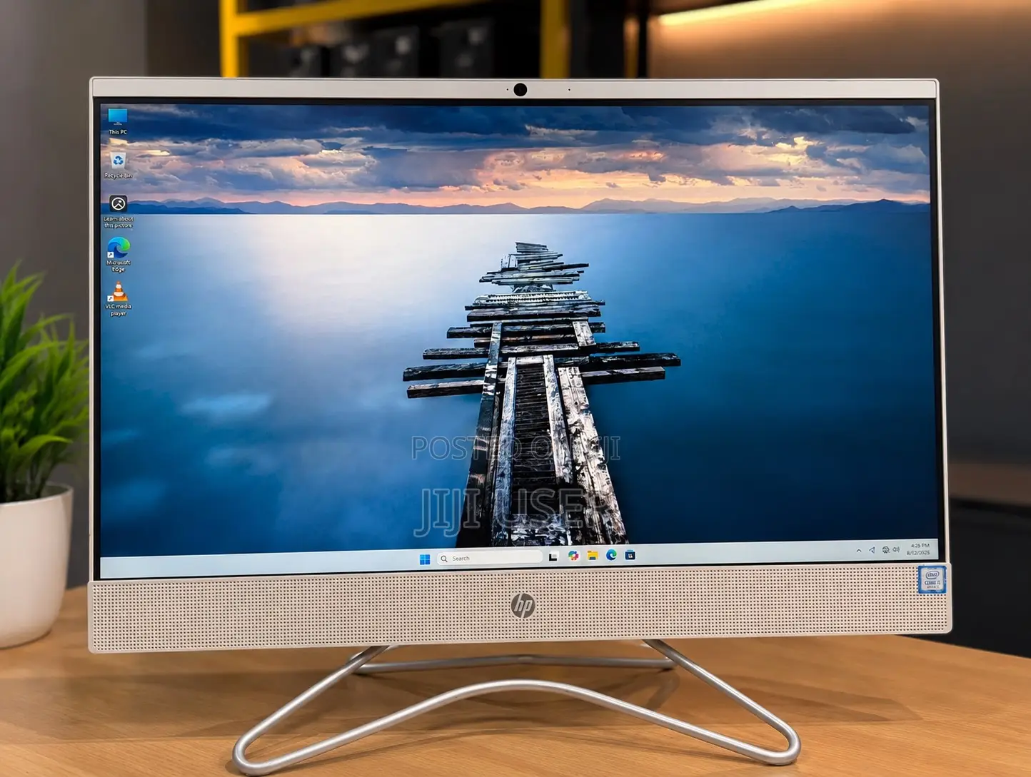 Desktop Computer HP 200 G4 All-in-One 4GB Intel SSD 256GB