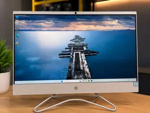 Desktop Computer HP 200 G4 All-in-One 4GB Intel SSD 256GB