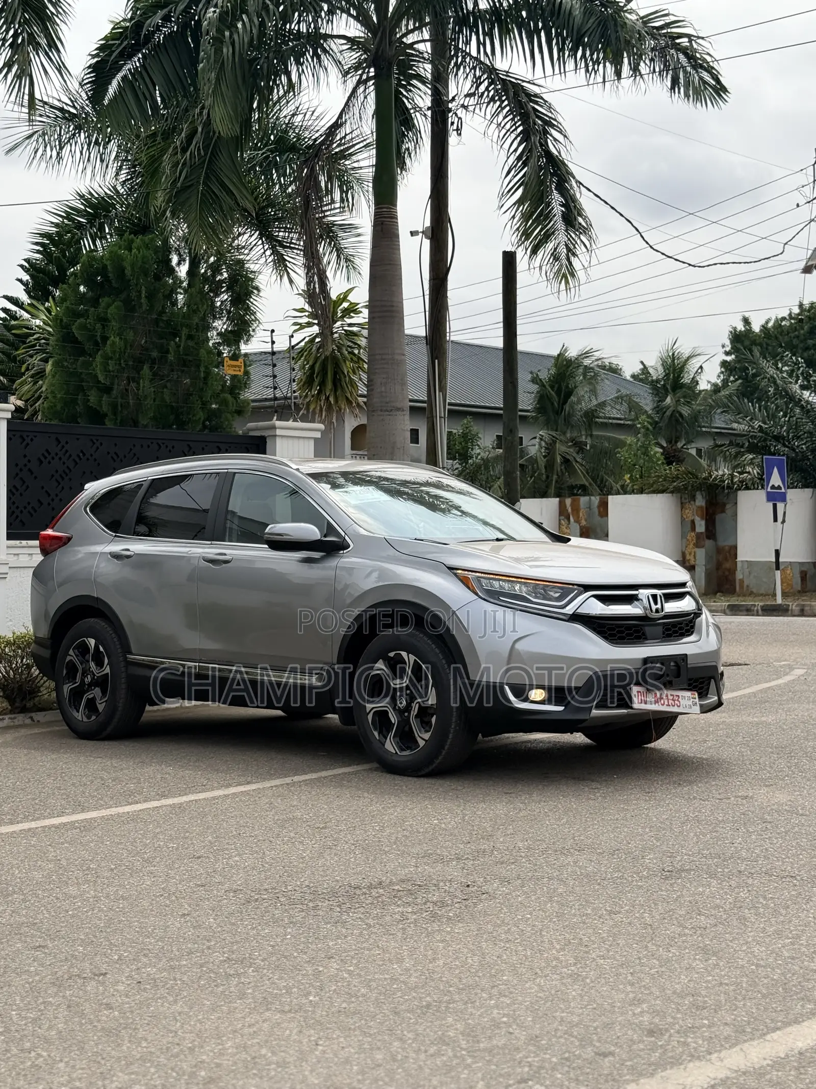 Honda CR-V Touring AWD 2018 Silver