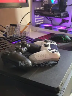 PlayStation 4 Slim
