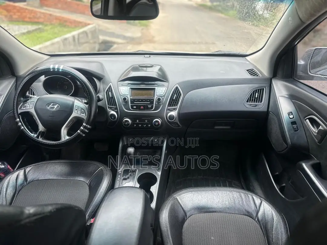 Hyundai Tucson GLS AWD 2015 Silver