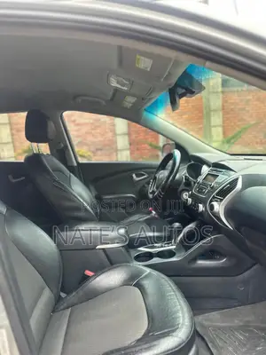Hyundai Tucson GLS AWD 2015 Silver
