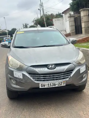 Hyundai Tucson GLS AWD 2015 Silver