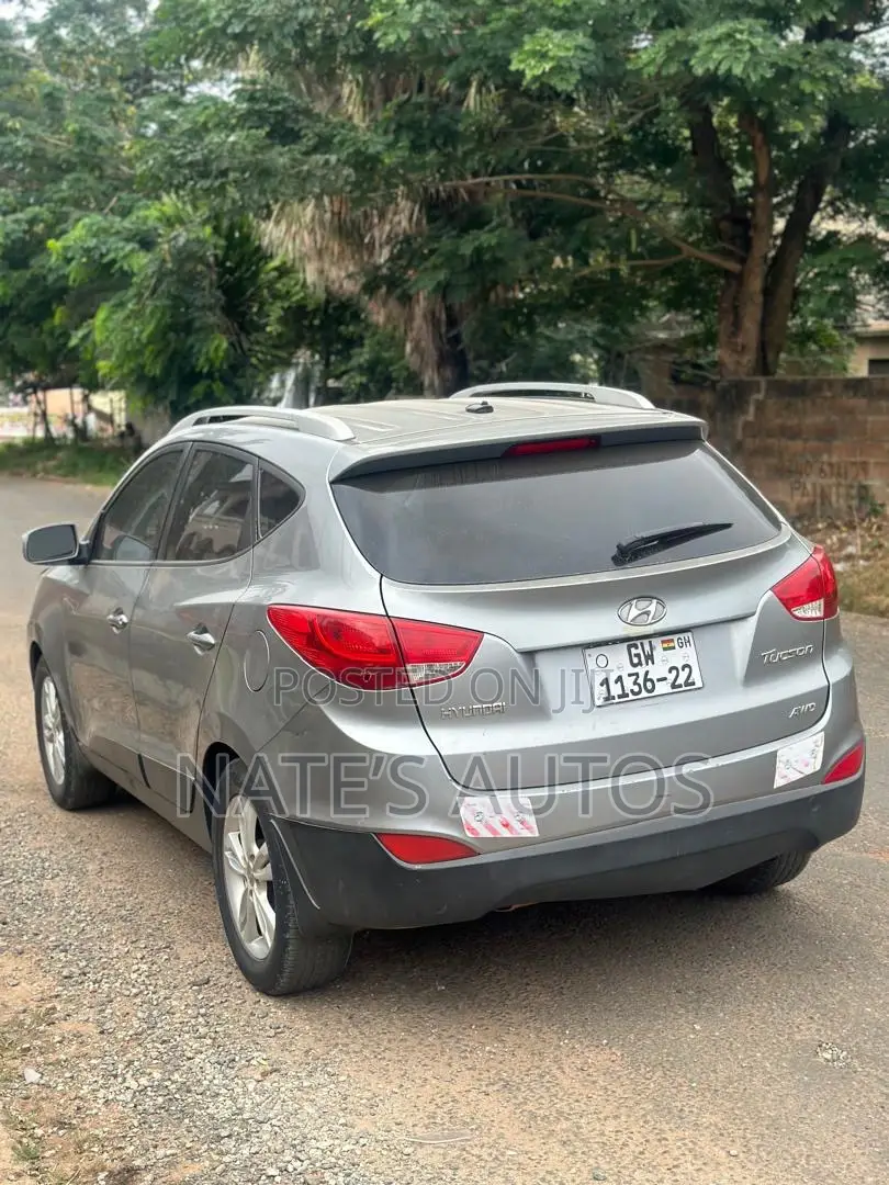 Hyundai Tucson GLS AWD 2015 Silver