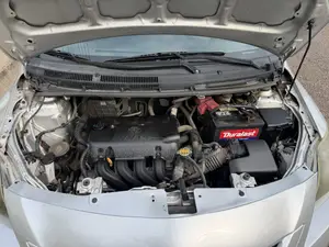 Toyota Yaris 2012 Silver