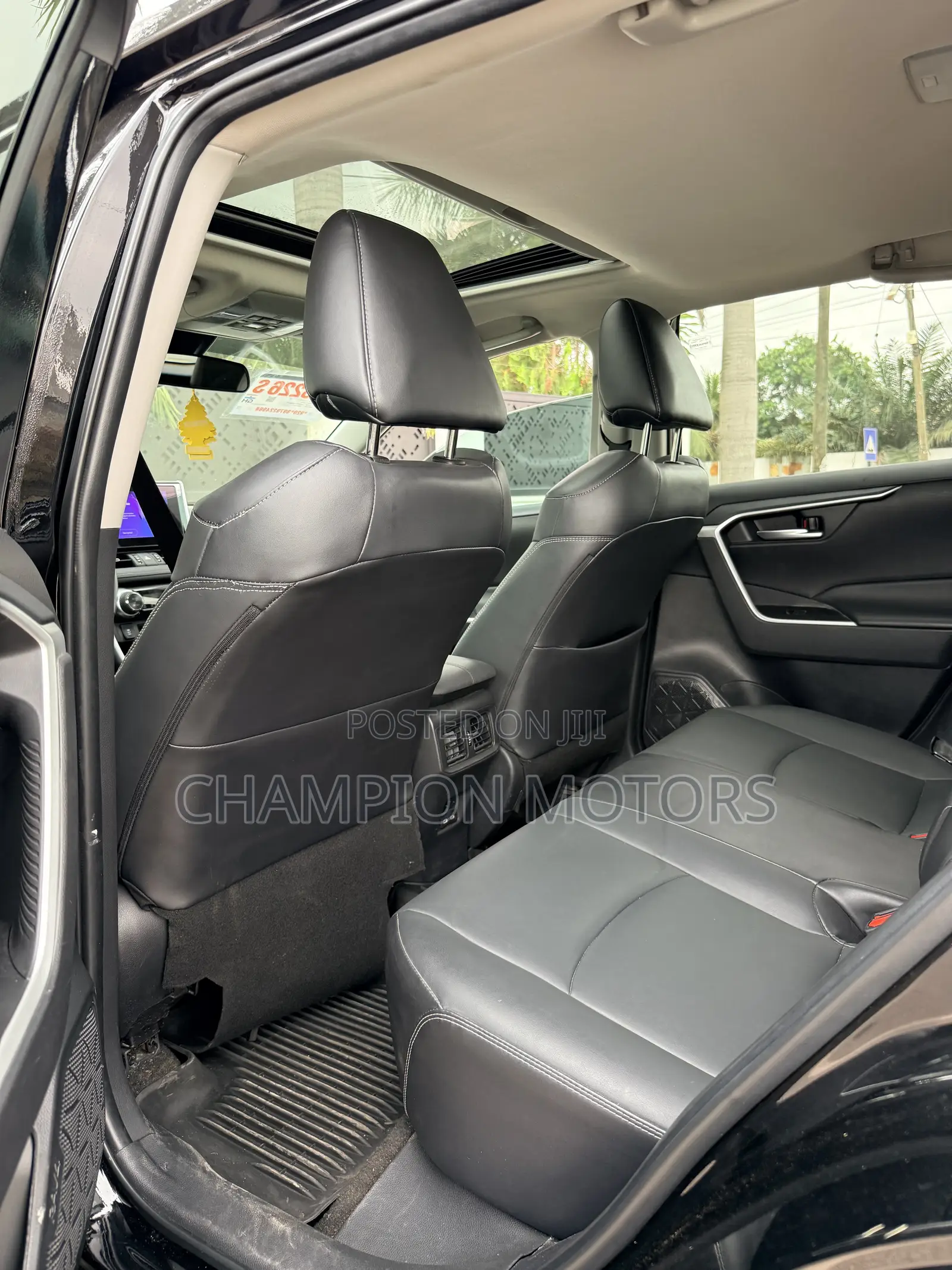 Toyota RAV4 XLE AWD 2023 Black