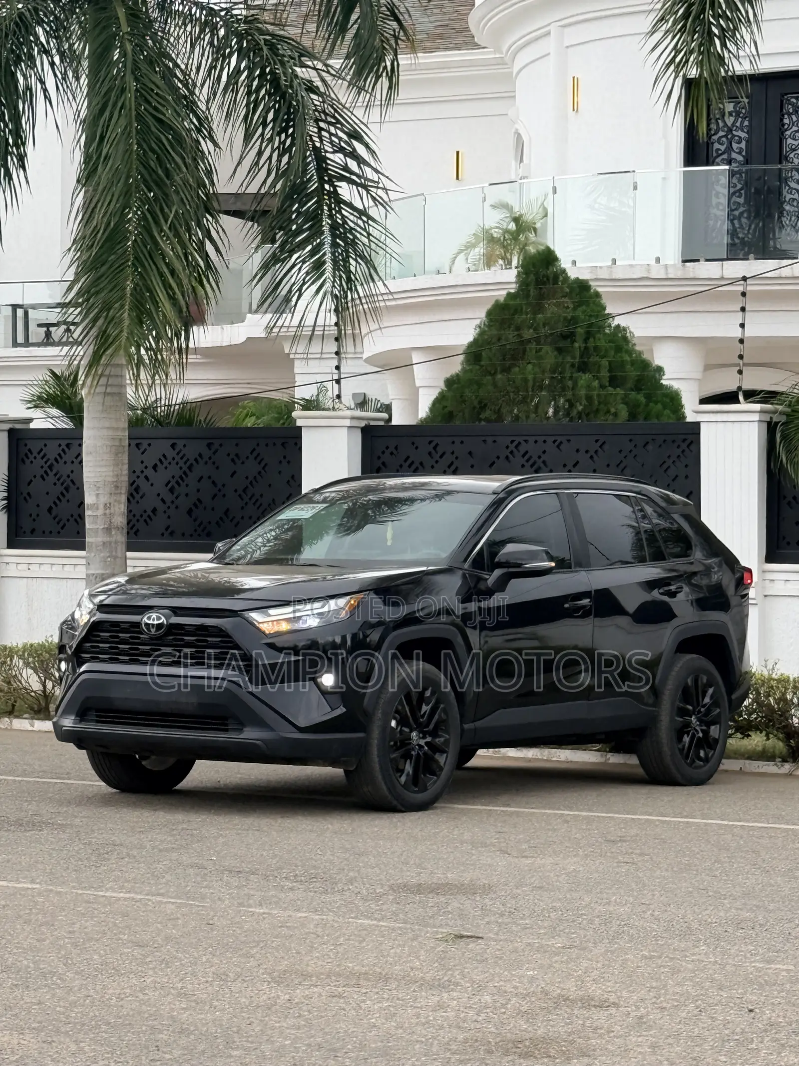 Toyota RAV4 XLE AWD 2023 Black