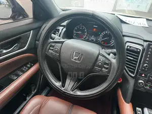 Honda Avancier 2021 Gold