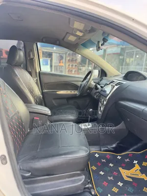 Toyota Yaris 2009 White