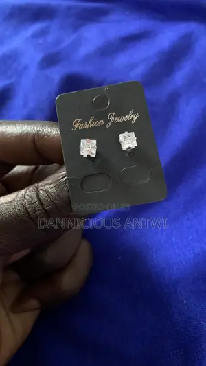 Magnetic Earrings Just Like Actual Piercings
