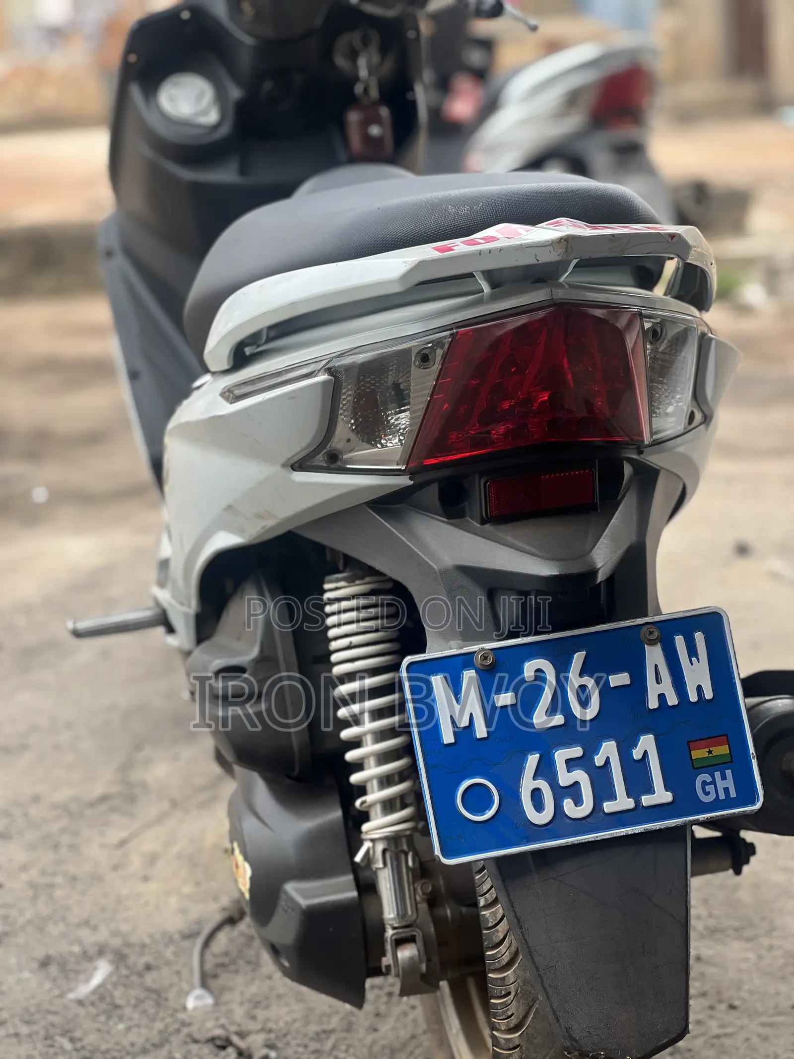 SYM Symnh 2025 White