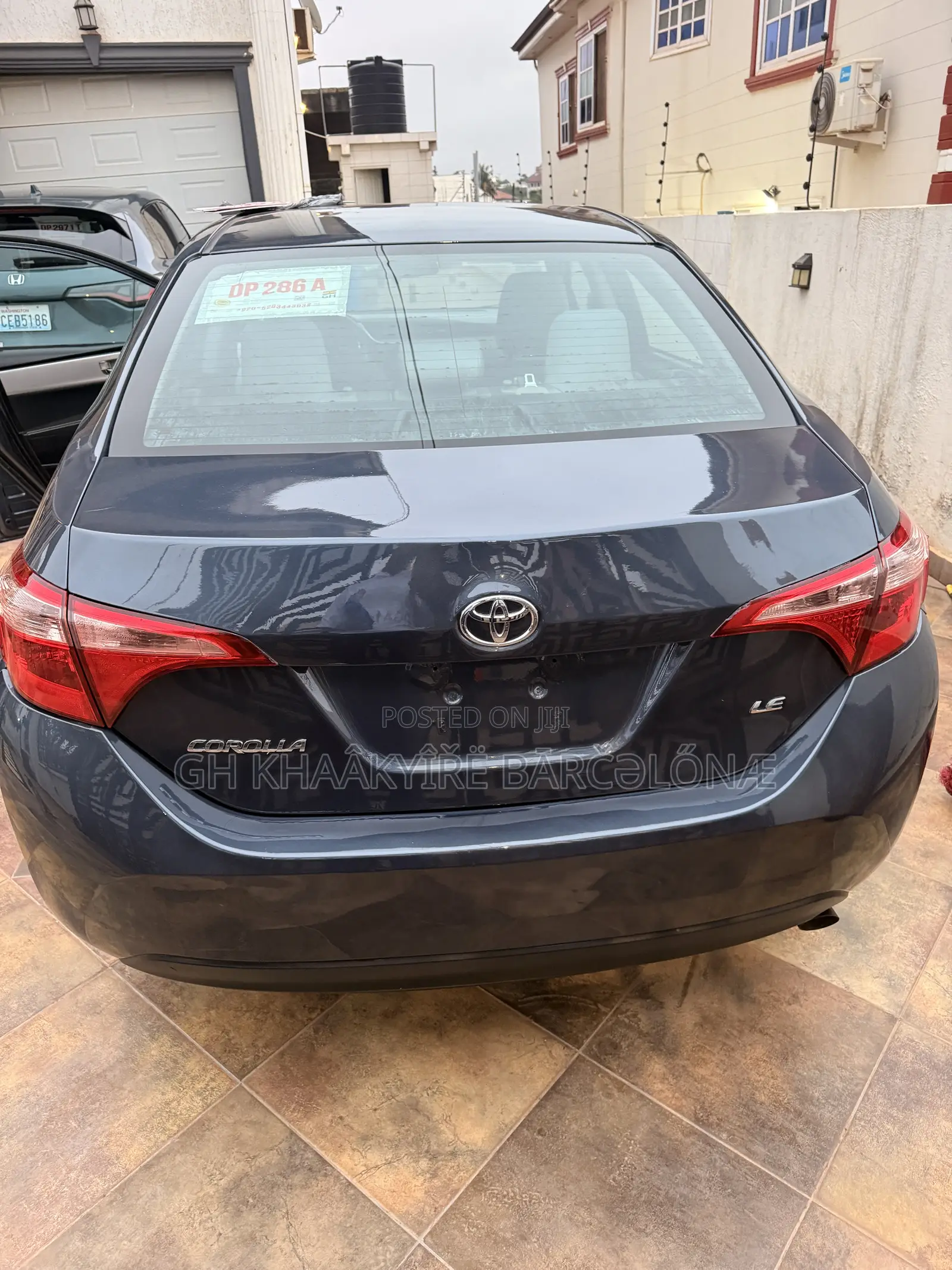Toyota Corolla LE (1.8L 4cyl 2A) 2018 Gray