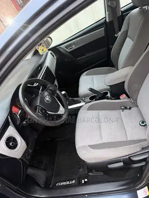 Toyota Corolla LE (1.8L 4cyl 2A) 2018 Gray