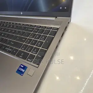 Laptop HP ZBook Firefly G8 16GB Intel Core i7 SSD 512GB