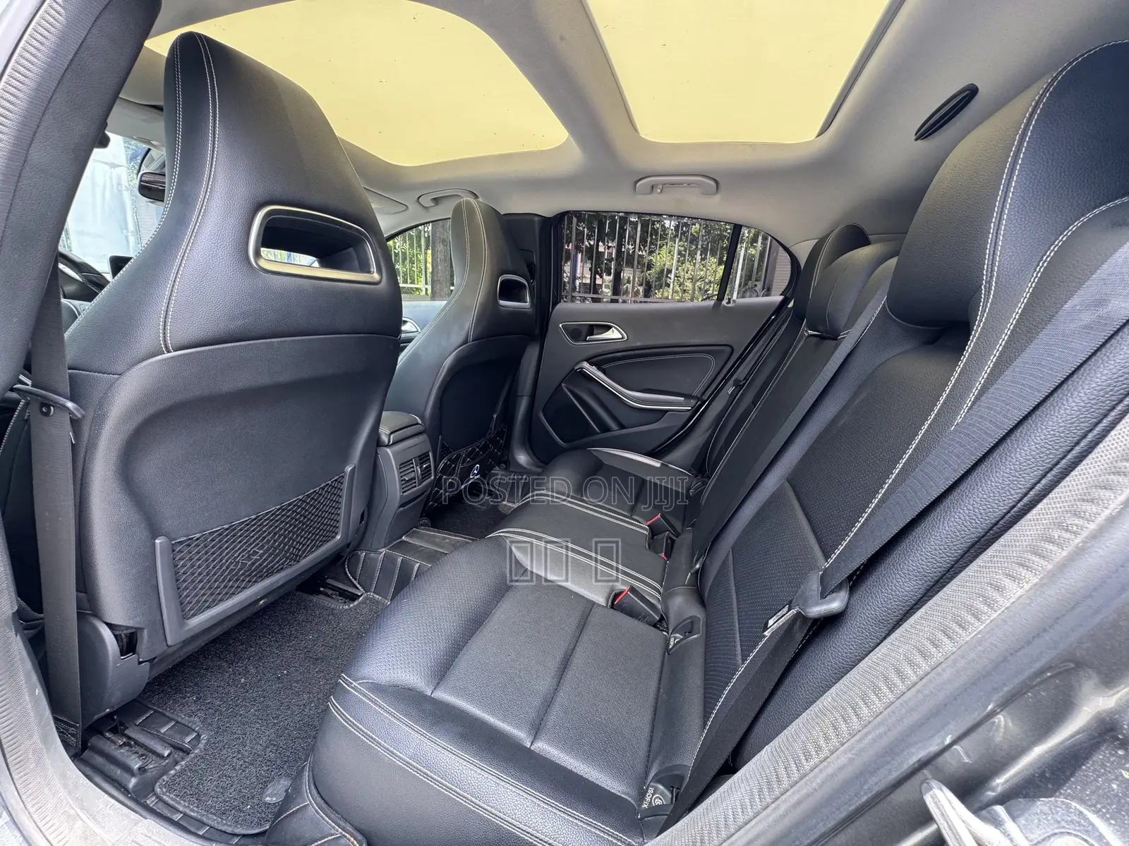 Mercedes-Benz GLA-Class 2018 Gray