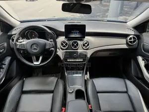 Mercedes-Benz GLA-Class 2018 Gray