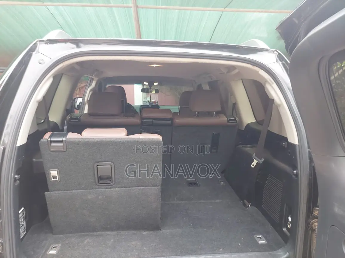 Toyota Land Cruiser 4.5 V8 VXR 2021 Black