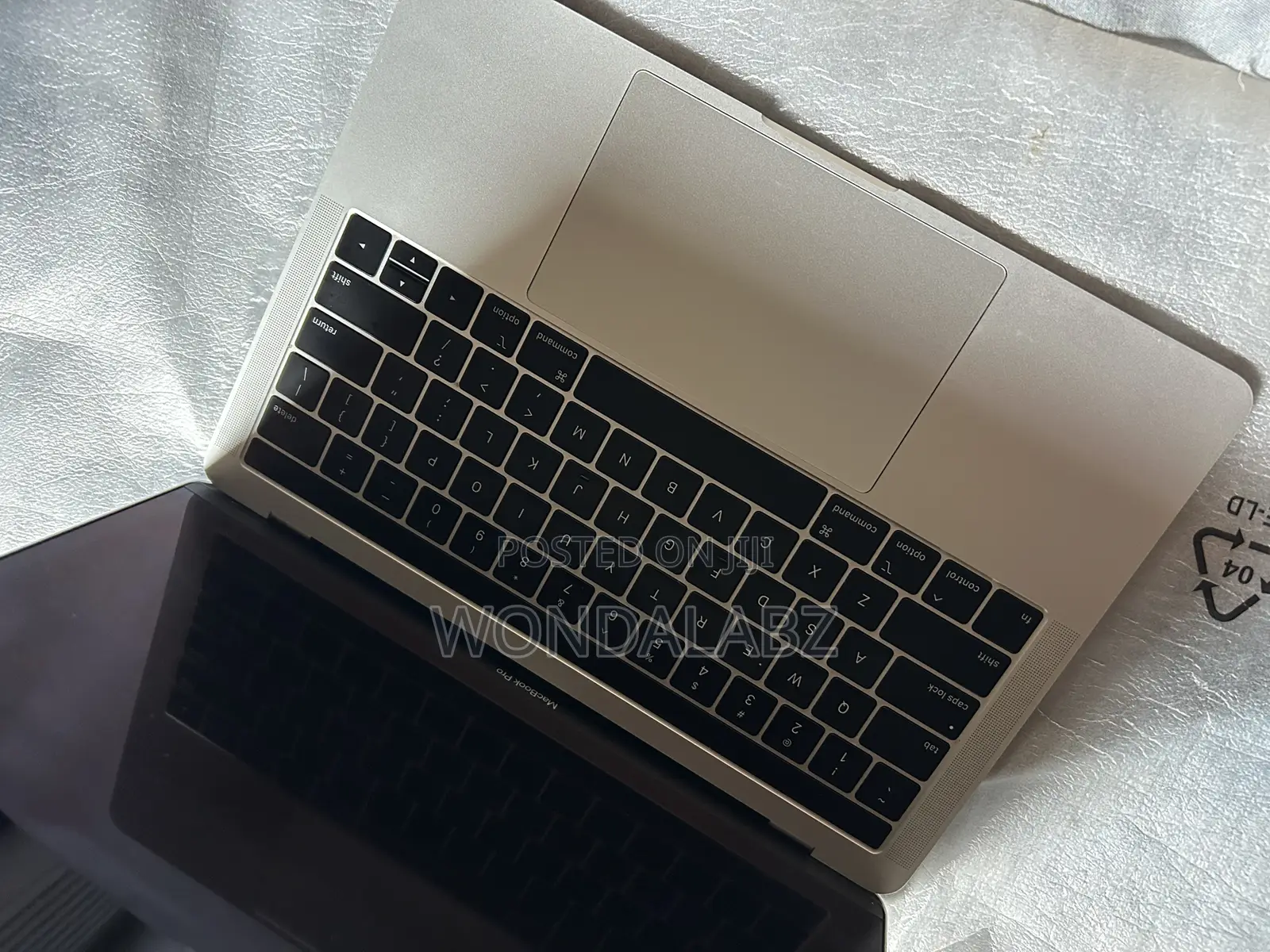 Laptop Apple MacBook 2018 16GB Intel Core i5 SSD 256GB