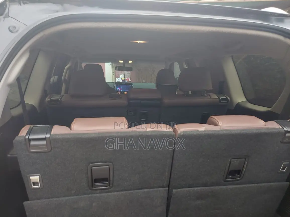 Toyota Land Cruiser 4.5 V8 VXR 2021 Black