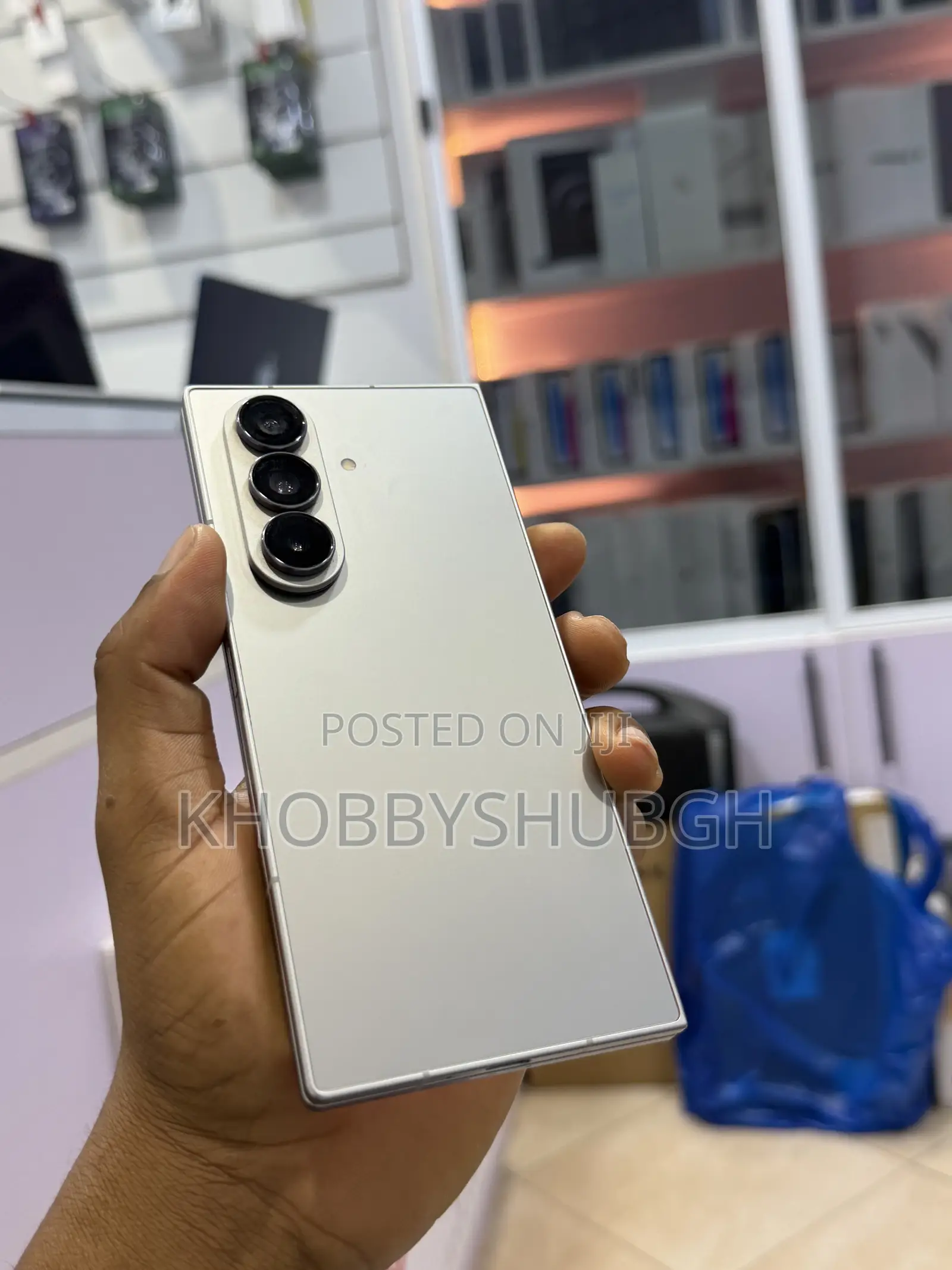 Samsung Z 16 GB Gray