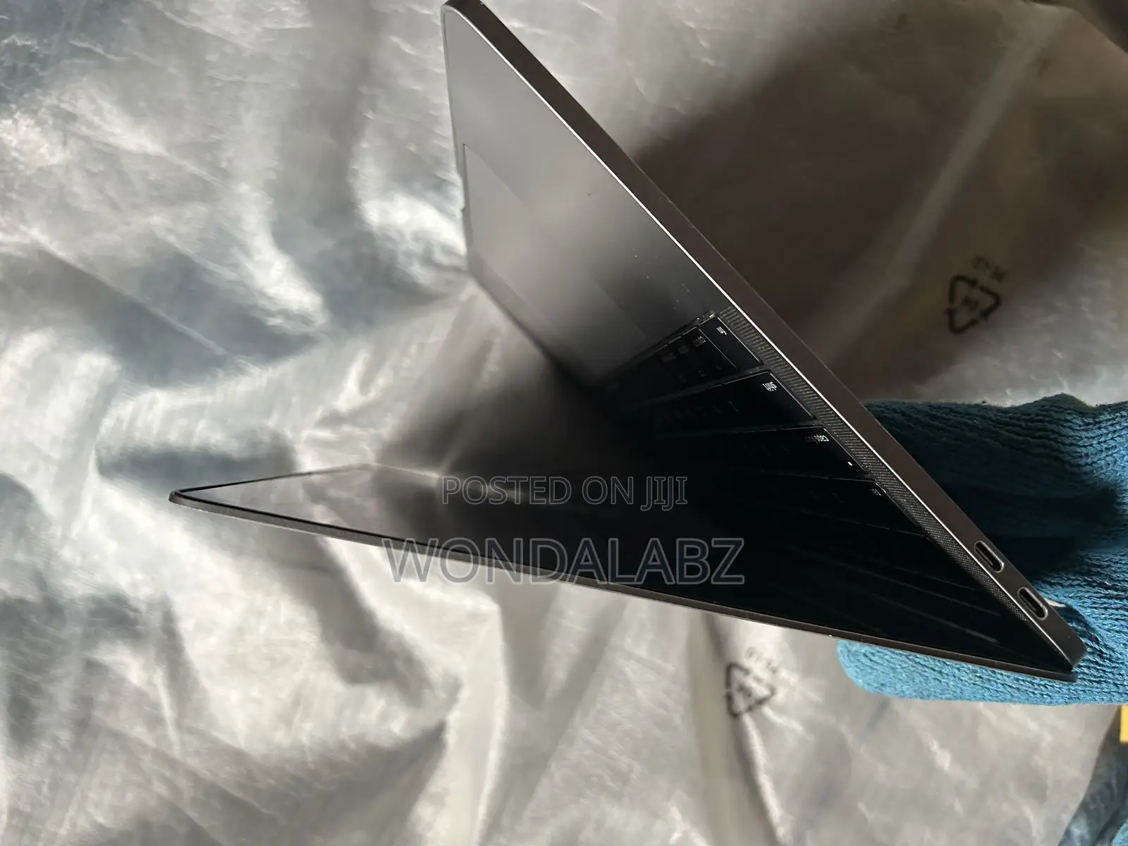 Laptop Apple MacBook Pro 2017 8GB Intel Core i5 SSD 256GB