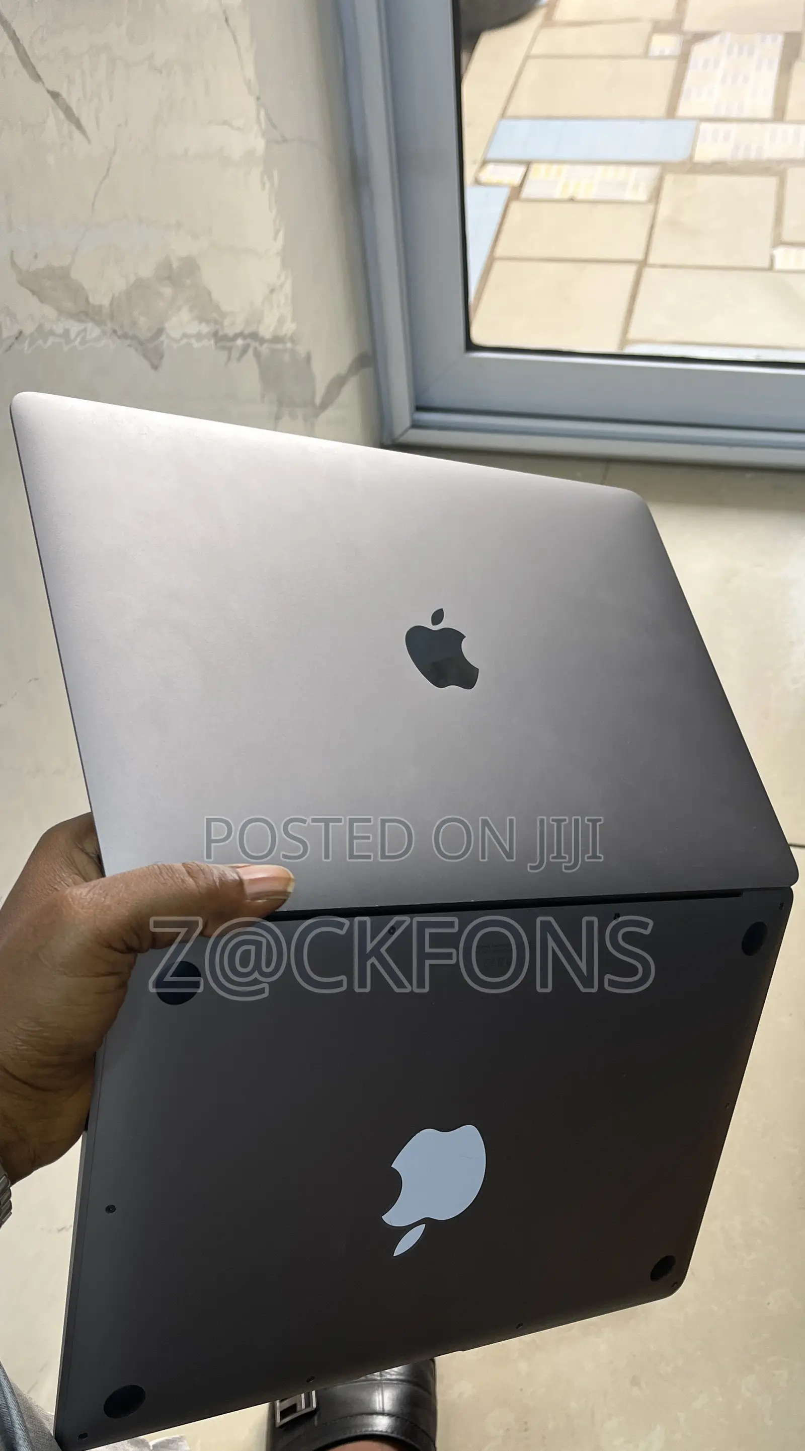 Laptop Apple MacBook Air 2020 M1 8GB Intel Core i5 SSD 256GB