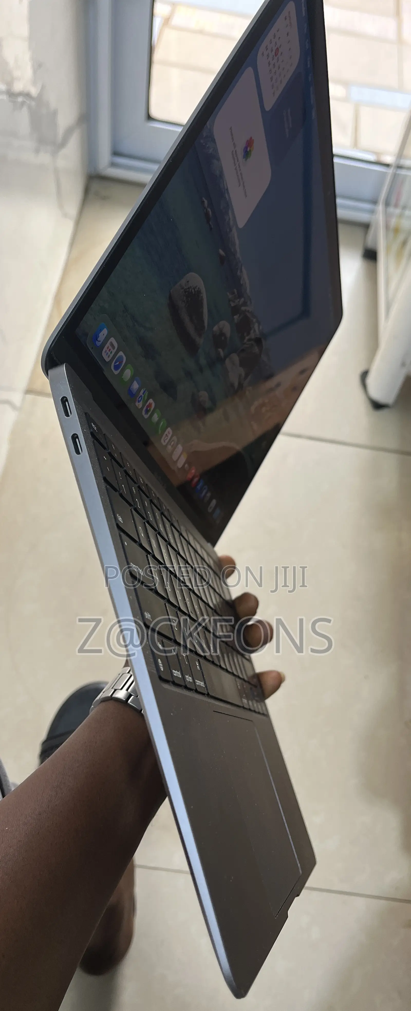 Laptop Apple MacBook Air 2020 M1 8GB Intel Core i5 SSD 256GB
