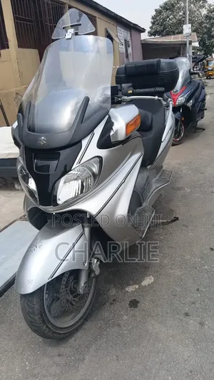 Suzuki Burgman 2018 Blue