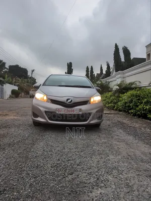 Toyota Vitz 2012 Purple