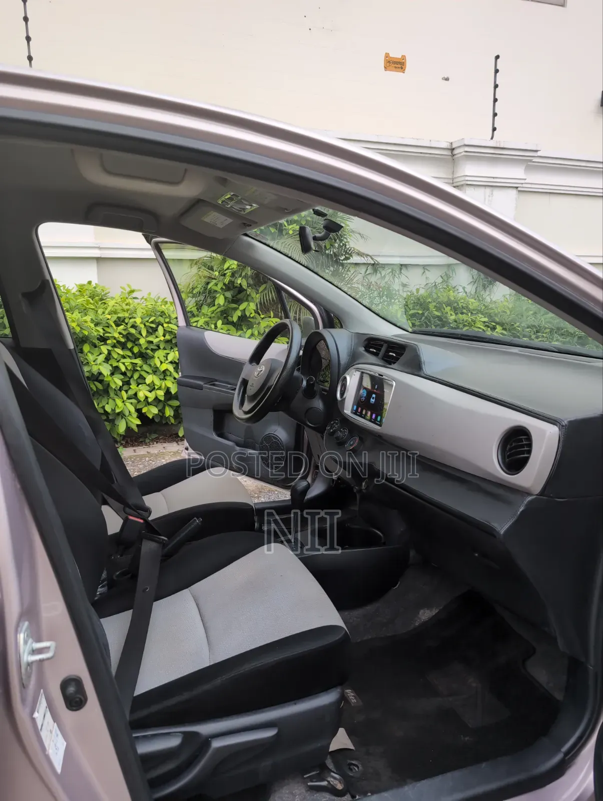 Toyota Vitz 2012 Purple