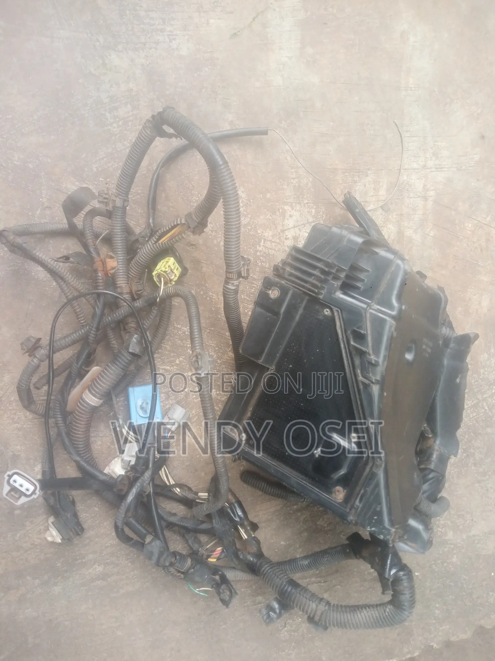 Toyota Venza Venza 2010_2015 Fuse Box/Full Wired