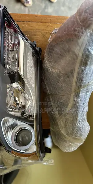 RAV4 “2013,2014, 2015” Headlight Pair