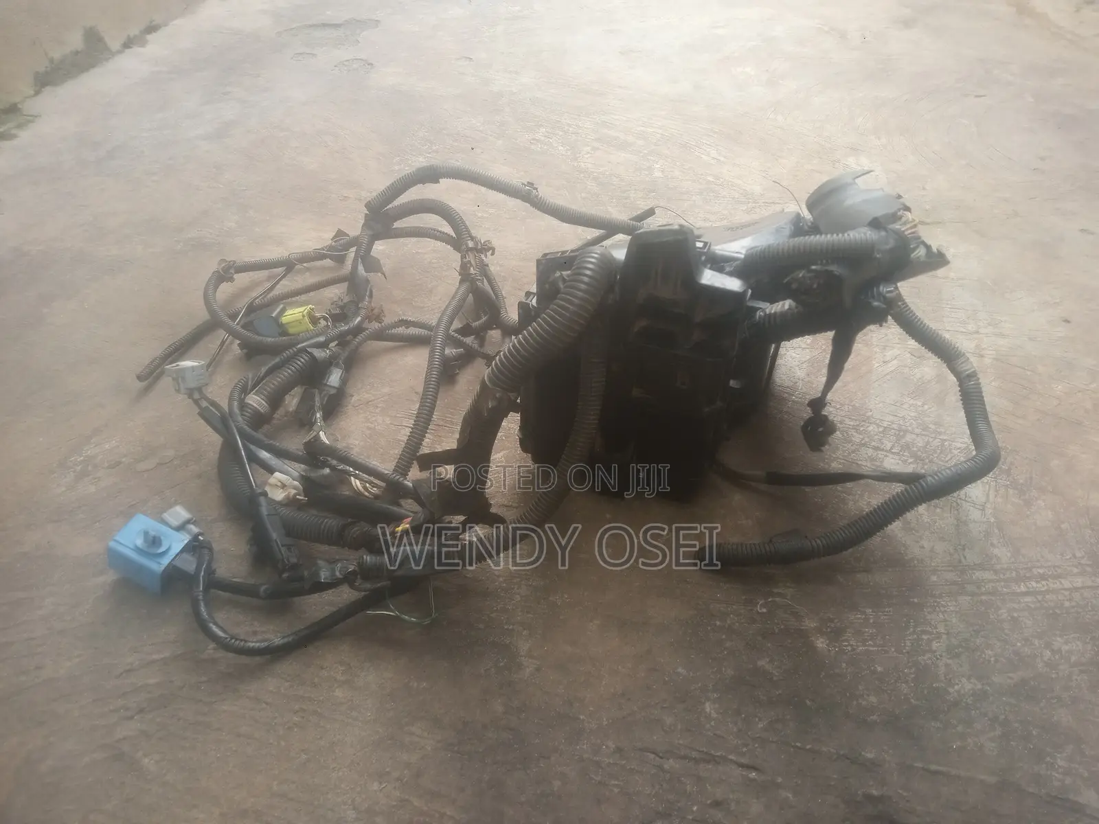 Toyota Venza Venza 2010_2015 Fuse Box/Full Wired