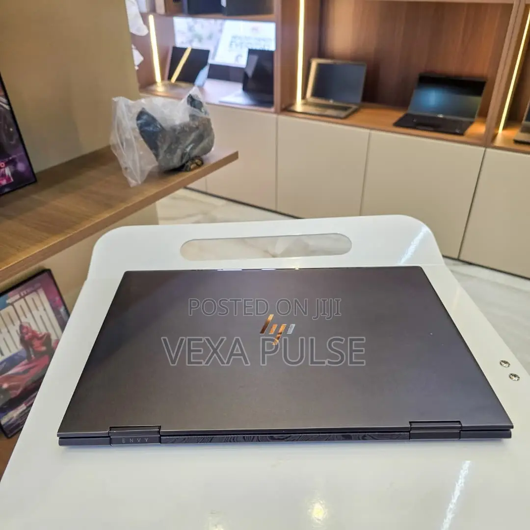 Laptop HP Envy x360 15t 16GB AMD Ryzen 5 SSD 512GB