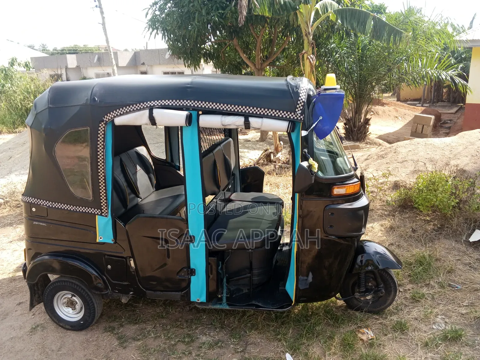 Bajaj RE 2025 Black