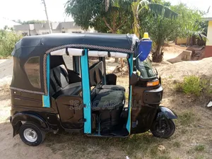 Bajaj RE 2025 Black