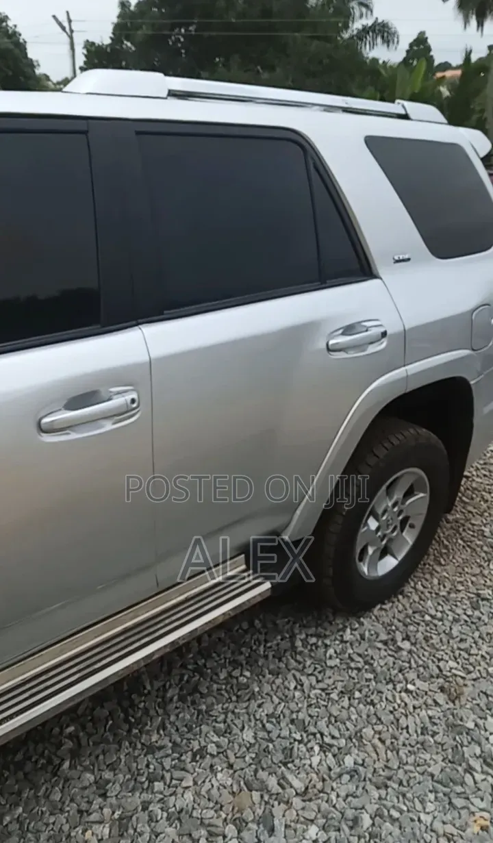 Toyota 4-Runner 2013 Silver