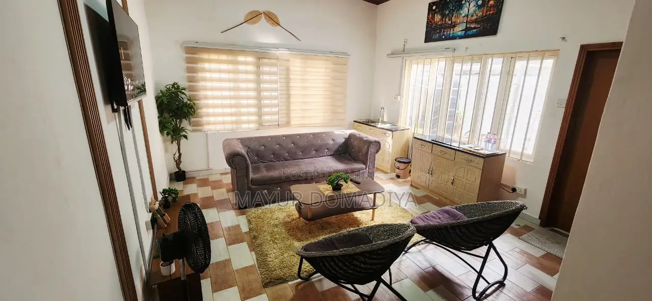 Cozy 1 BR Furnished Apartment With Private Bath